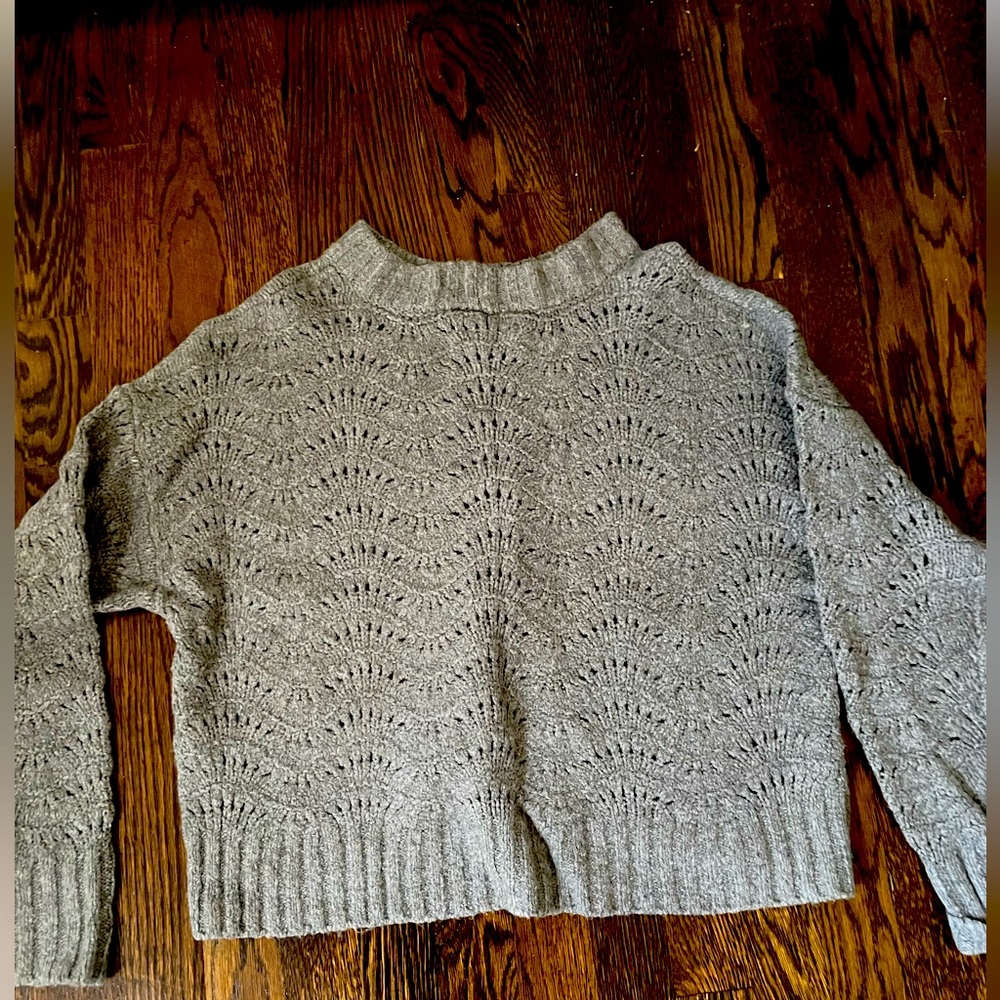 American Eagle Grey Sweater